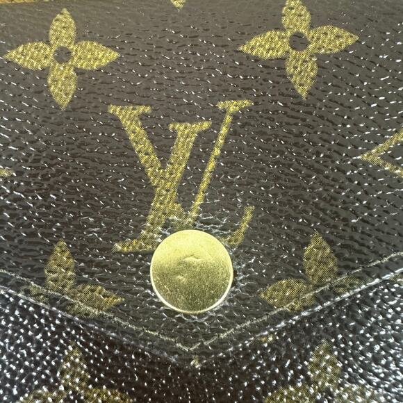 Louis Vuitton Vintage Monogram Compact Wallet - Picture 5 of 16